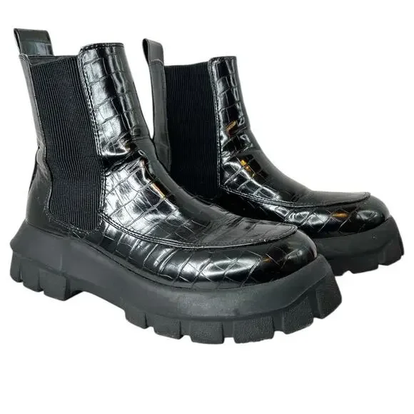 URBAN OUTFITTERS the Eden Chelsea Platform Boot Faux Leather in Black Wmn Sz. 10 - Picture 2 of 13